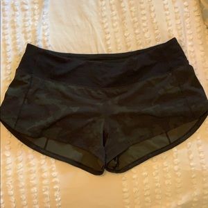 Lululemon 2.5 inch speed up shorts